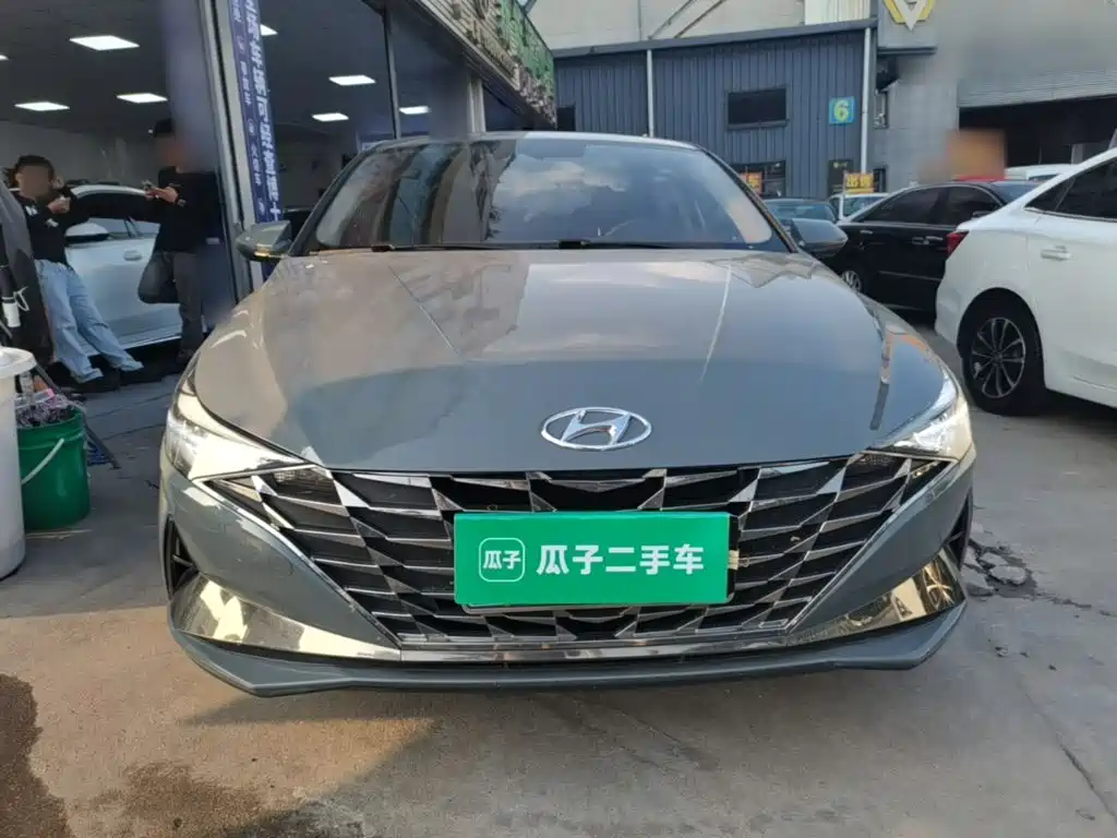 Hyundai Elantra — миниатюра 3