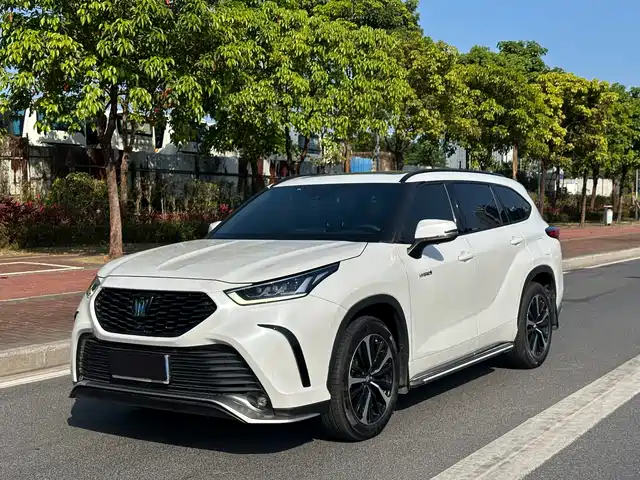 TOYOTA CROWN LUFANG 2022