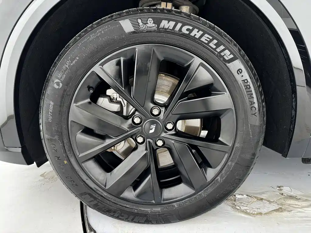 Li Auto Li L8 — миниатюра 11