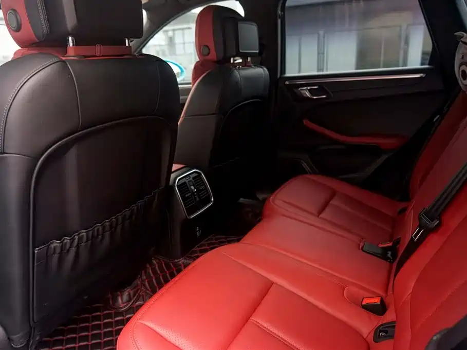 Porsche Macan — миниатюра 12
