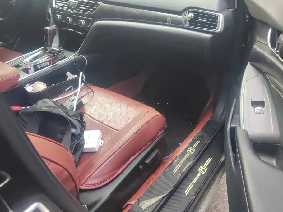 Honda Accord — миниатюра 8