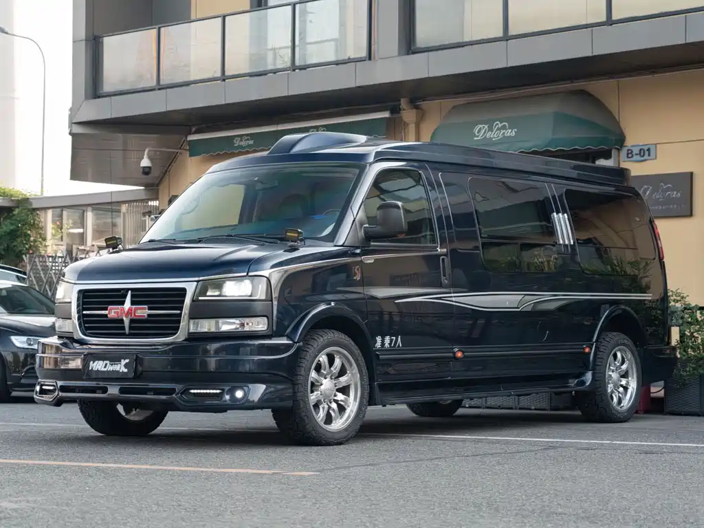 GMC Savana