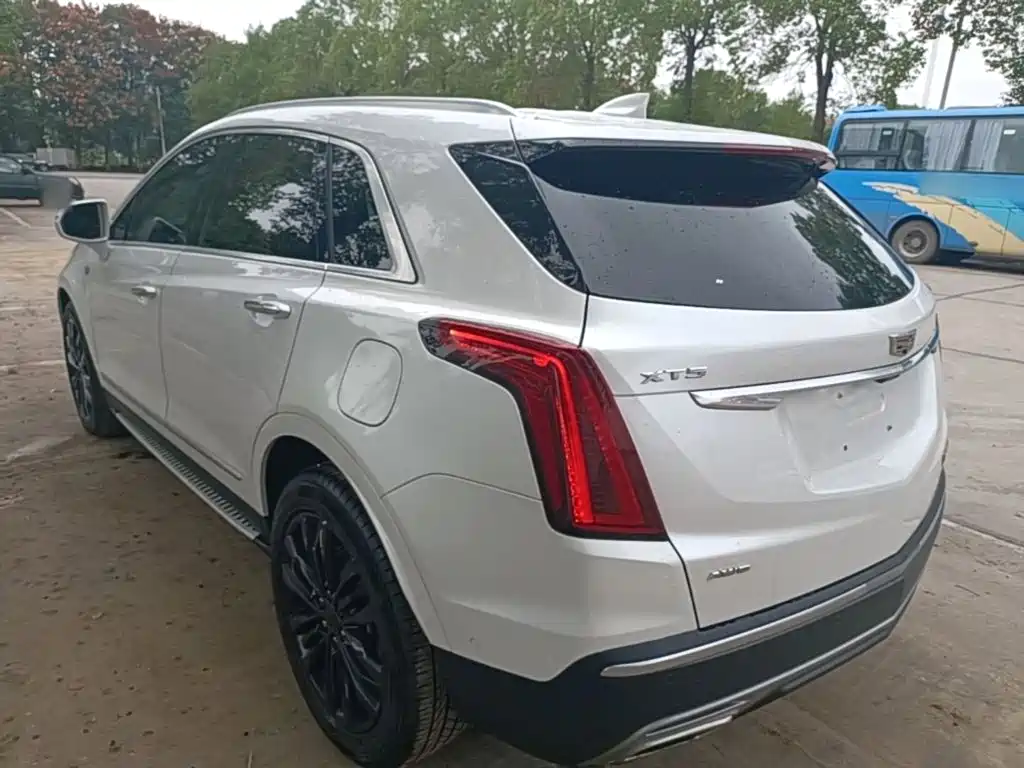 Cadillac XT5 — миниатюра 5