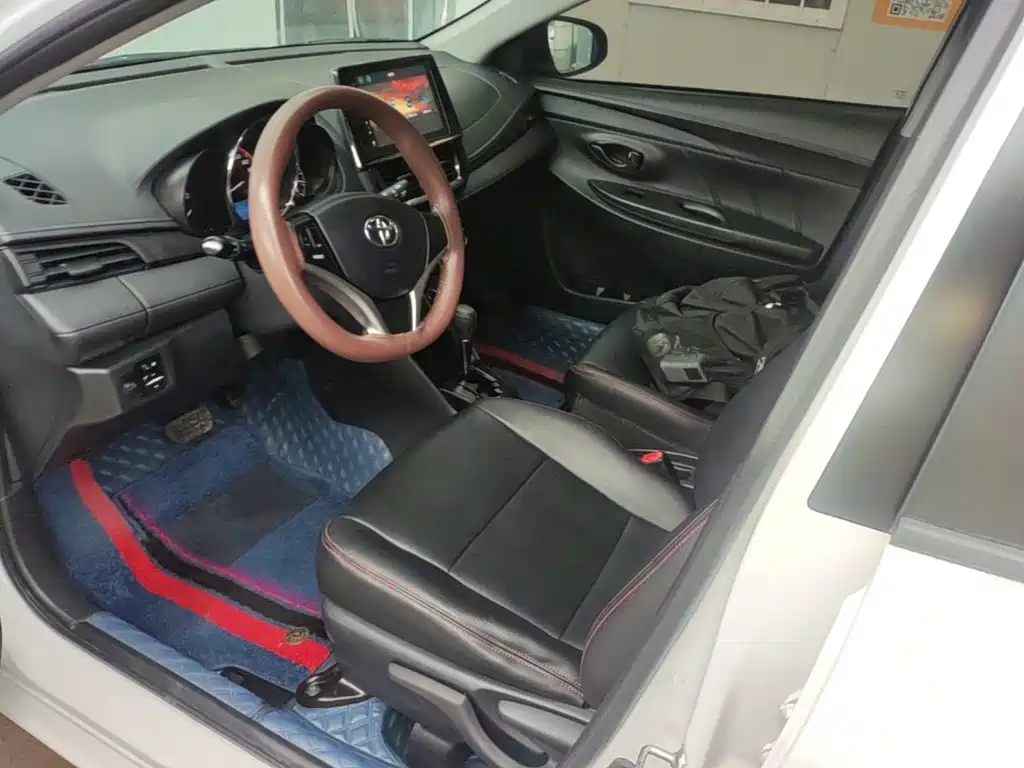 Toyota Vios FS — миниатюра 15