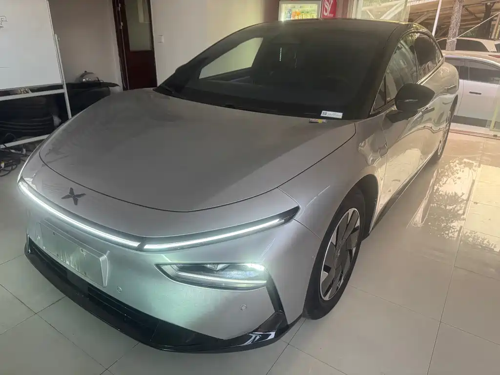 2024 Xpeng P7 - zdjęcie 1 z 9