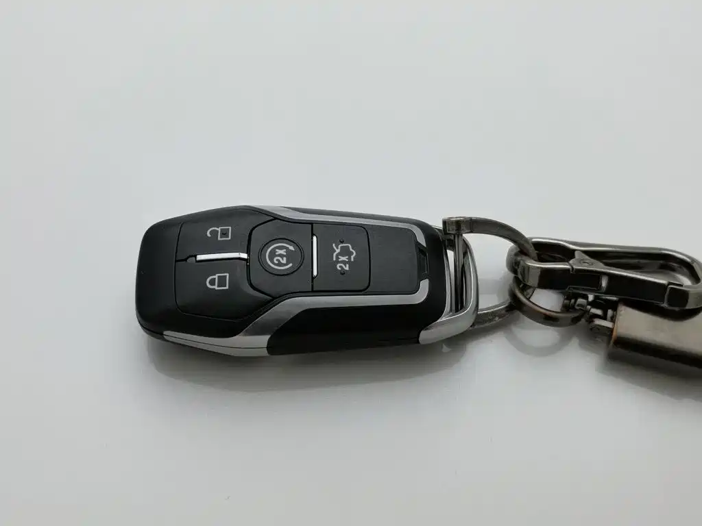 Ford Taurus — миниатюра 19