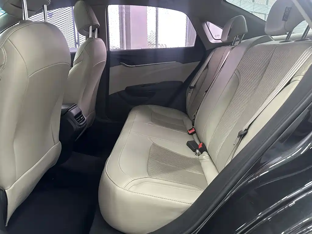 Buick Excelle — миниатюра 5