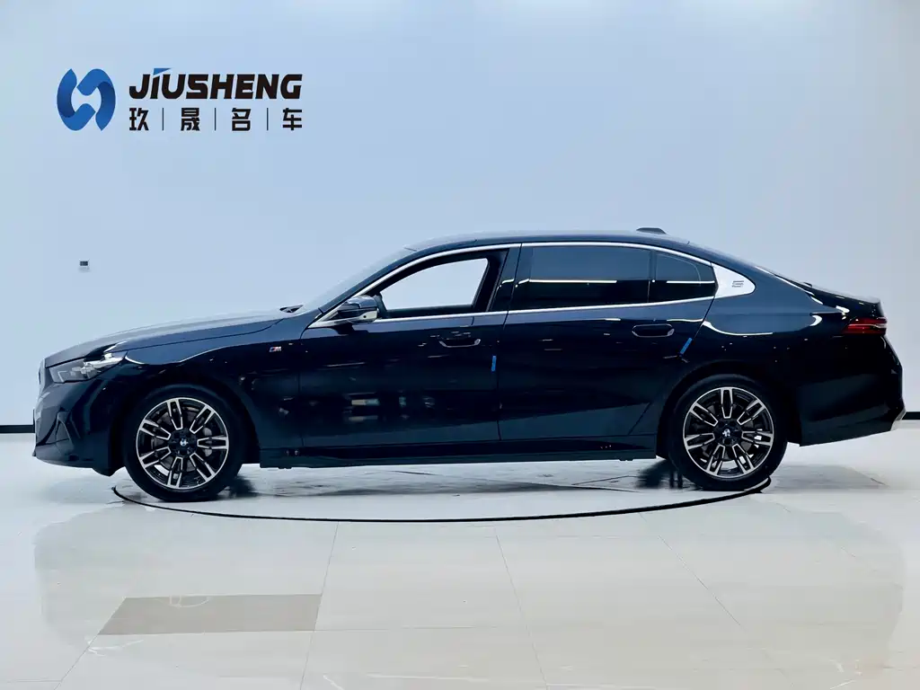 BMW 5 Series 5 2025 530Li Lead M Sport
