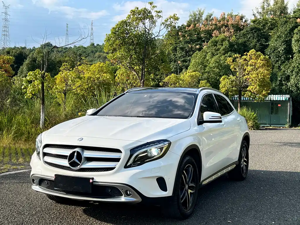 Mercedes-Benz GLA