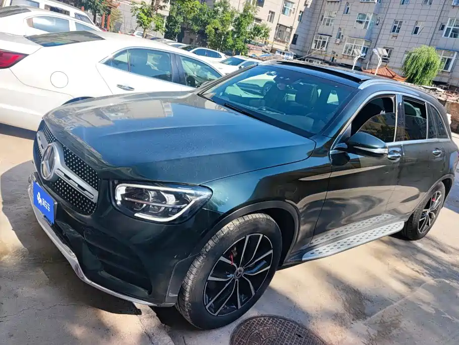 2020 Mercedes-Benz GLC - zdjęcie 1 z 16