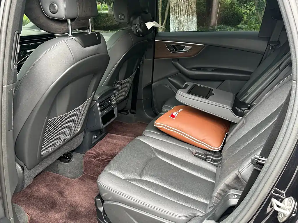 Audi Q7 — миниатюра 9