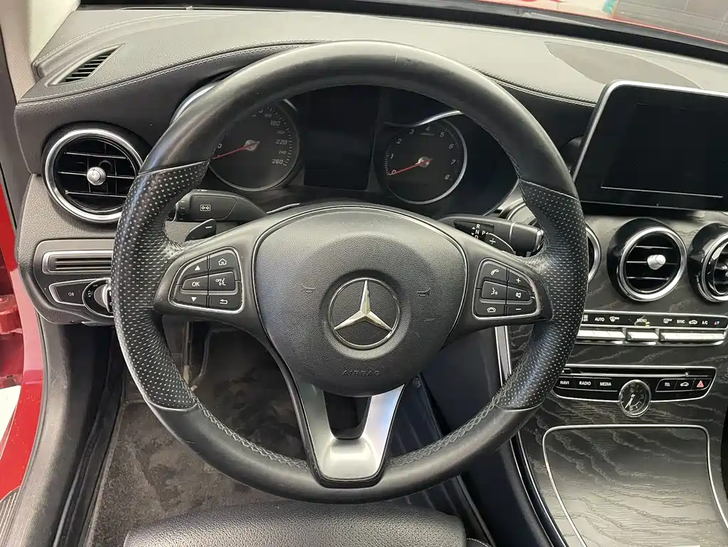 Mercedes-Benz C-Class — миниатюра 8