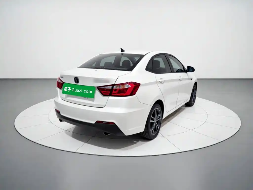 Changan Eado DT — миниатюра 6