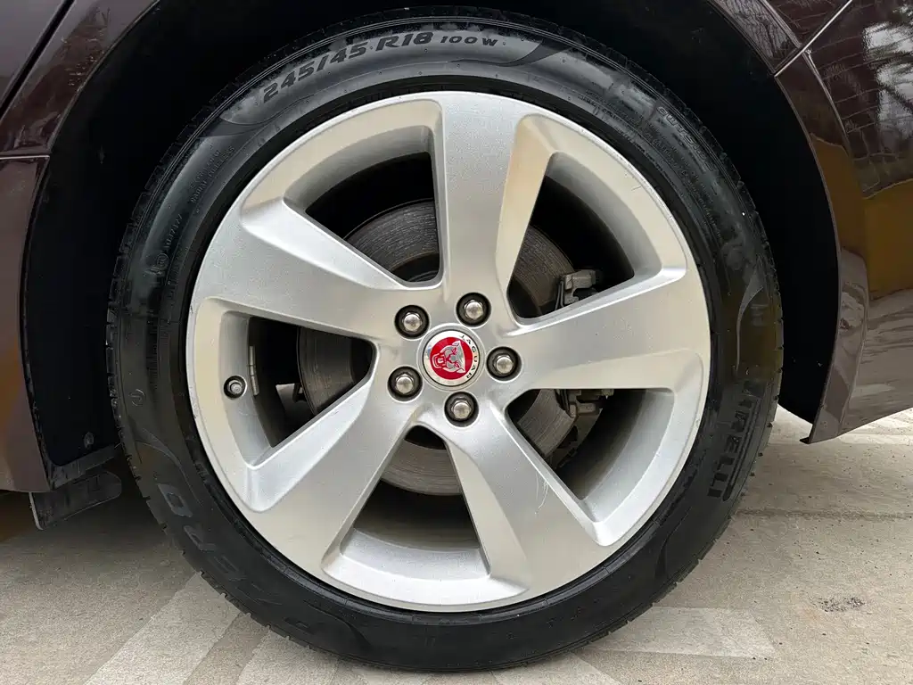 Jaguar XFL — миниатюра 17