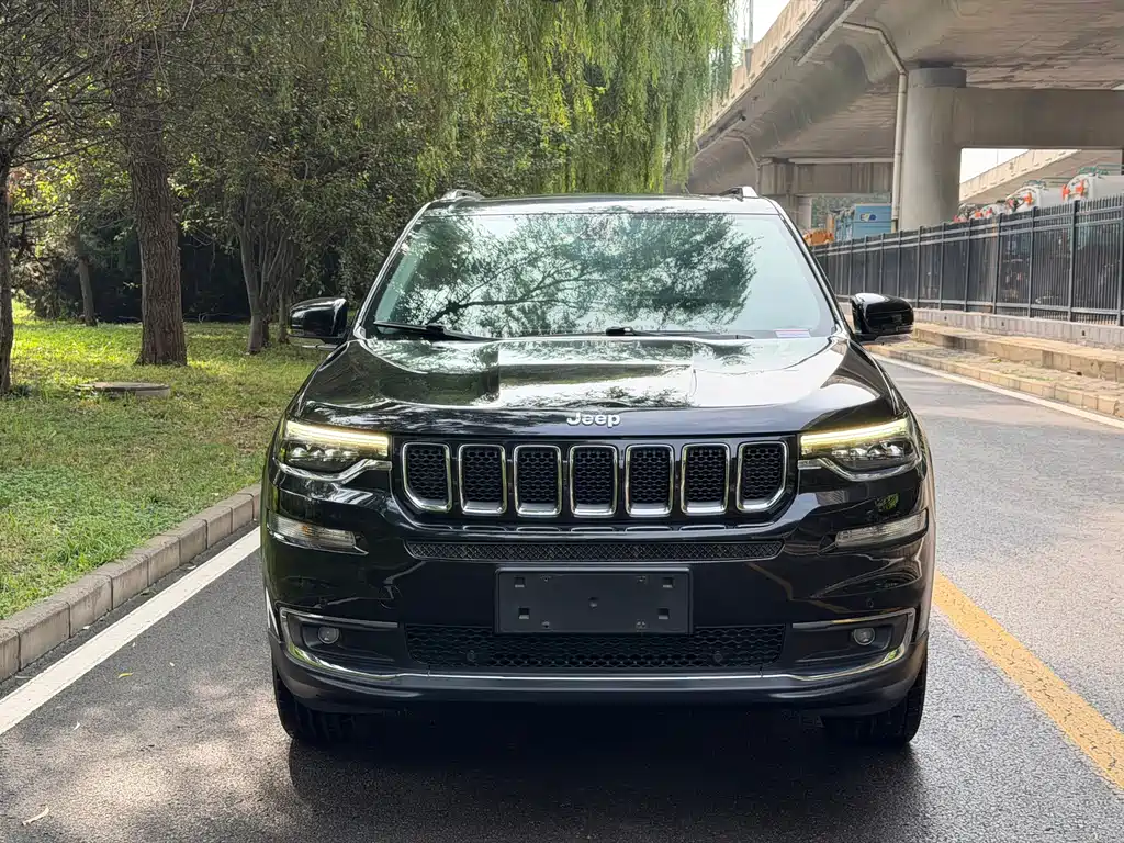 Jeep Grand Commander — миниатюра 2