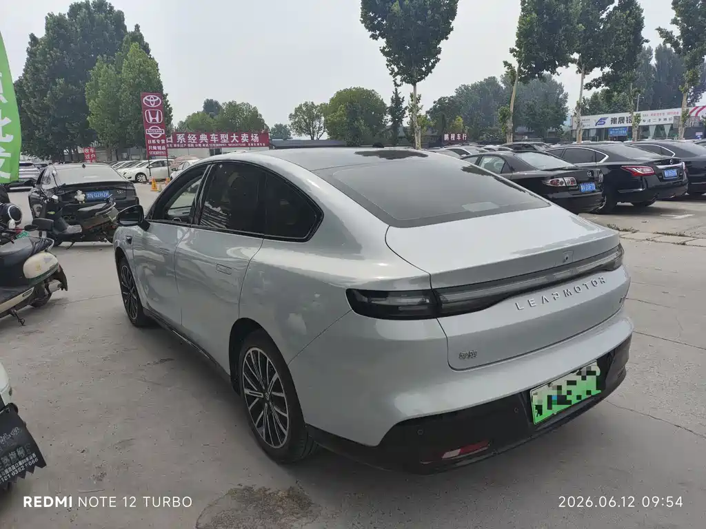 Leapmotor B01 2025 650