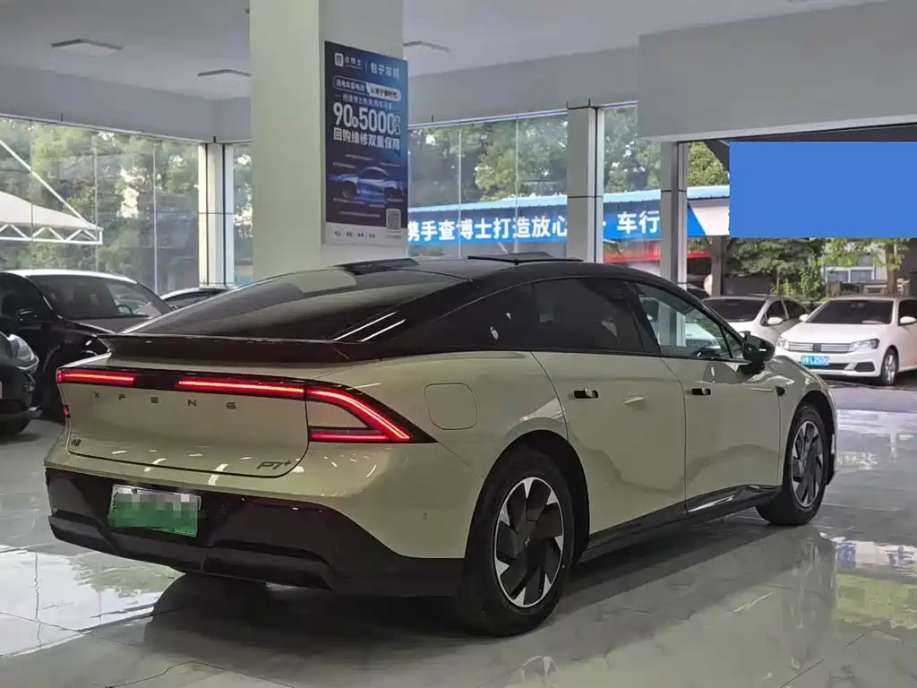 XPeng P7+ — миниатюра 10