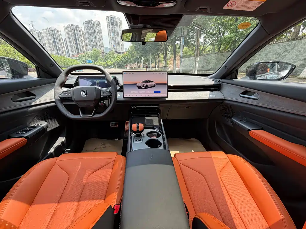 Changan UNI-V 2025 2.0T