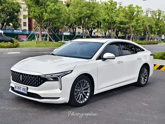 BESTUNE PENTIUM B70 2023