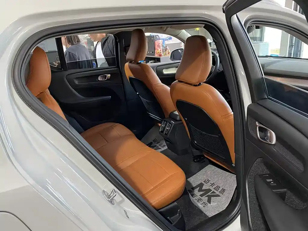 Volvo XC40 2021 T4 Fashion