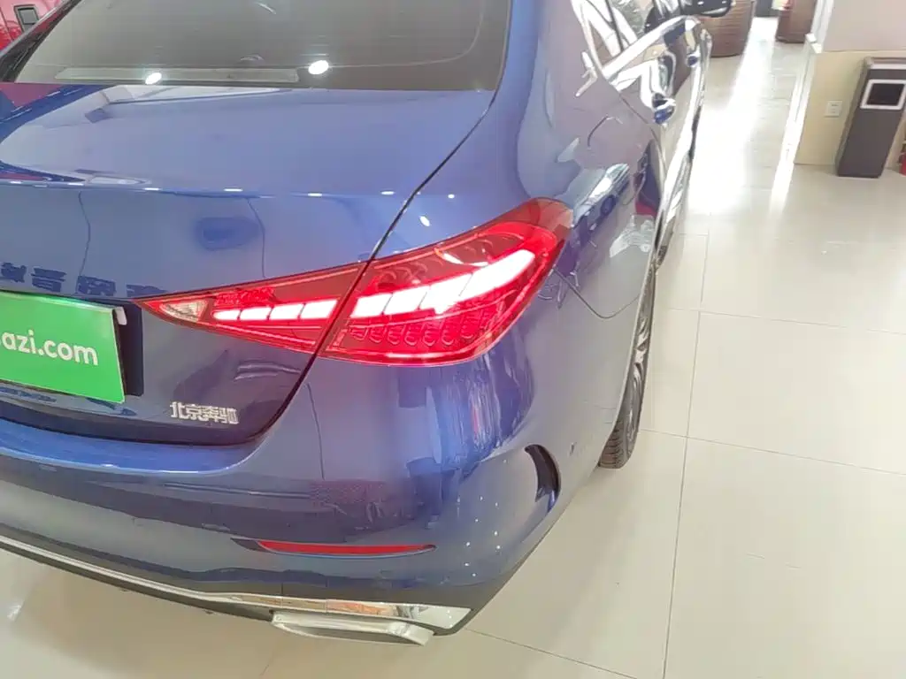 Mercedes-Benz C-Class — миниатюра 8