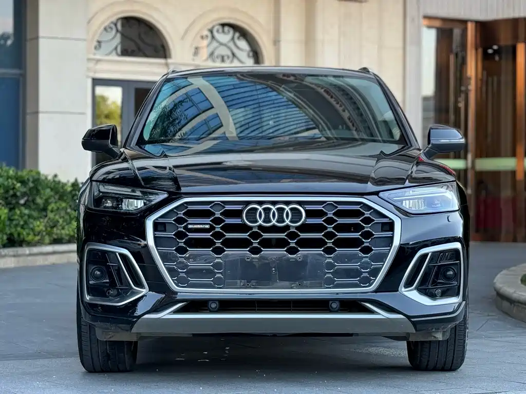 Audi Q5L — миниатюра 2