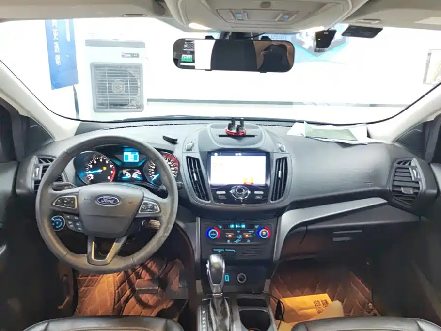 Ford Kuga — миниатюра 12