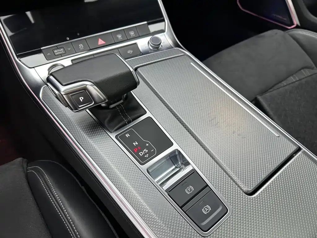 Audi A7L — миниатюра 18