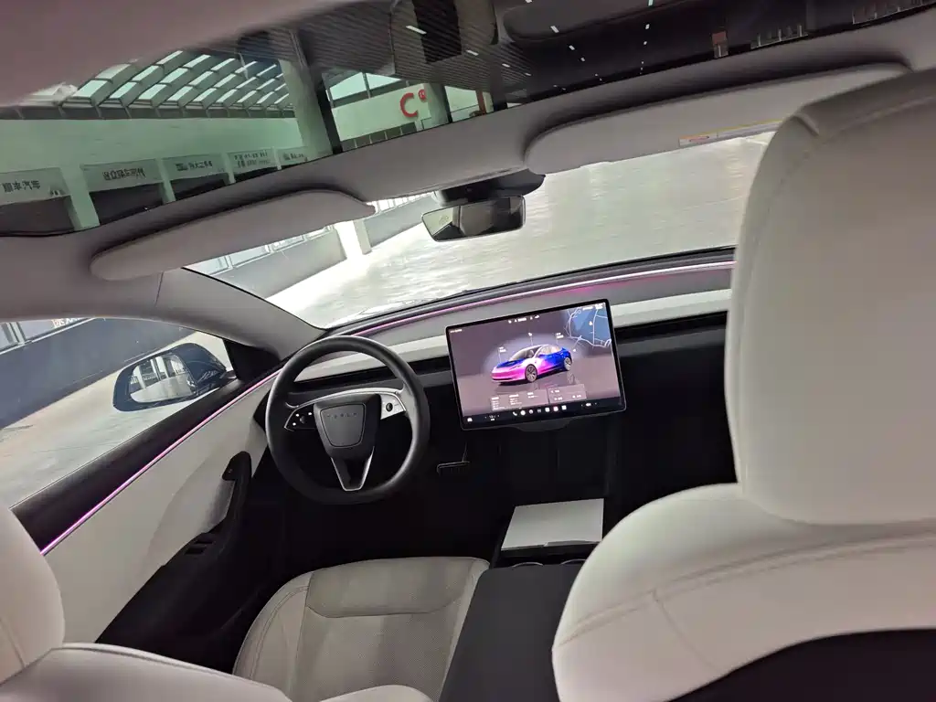 Tesla Model 3 — фотографии объявления, Фото 11