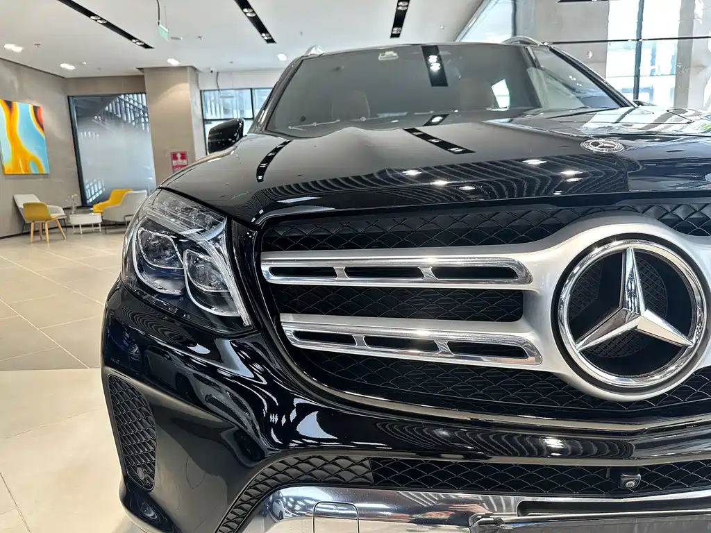 Mercedes-Benz GLS — миниатюра 13