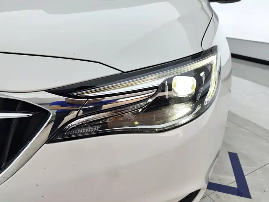 Buick Excelle — миниатюра 5