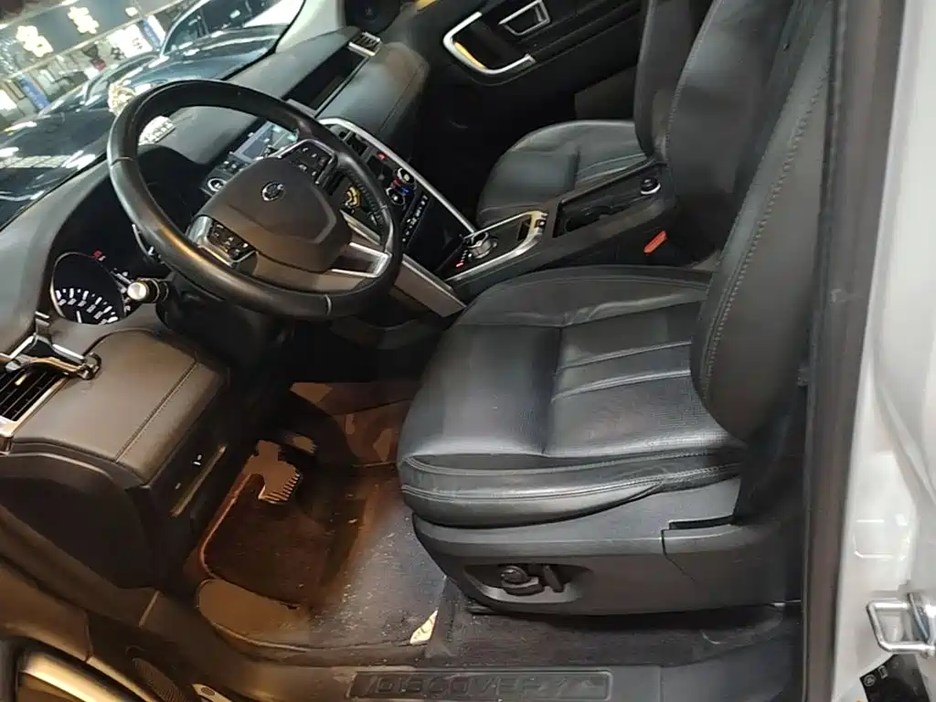 Land Rover Discovery Sport — миниатюра 15