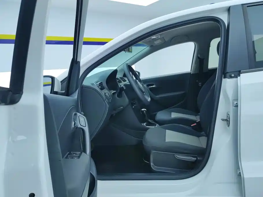Volkswagen Polo — миниатюра 9
