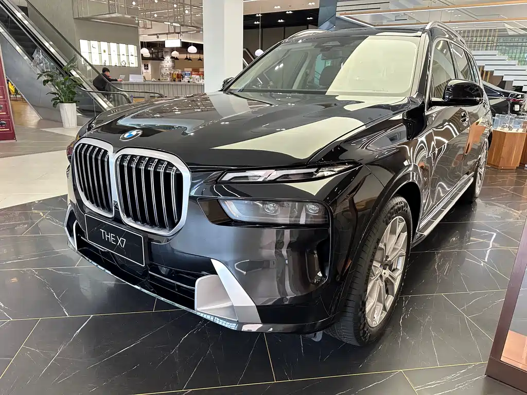 BMW X7 0