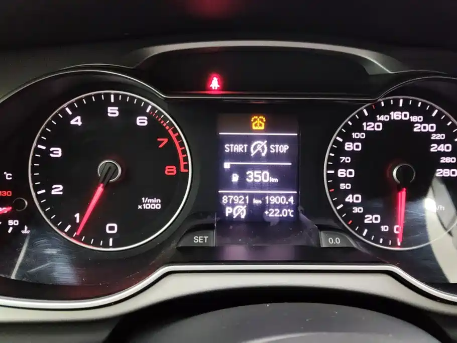 Audi A4L — миниатюра 14