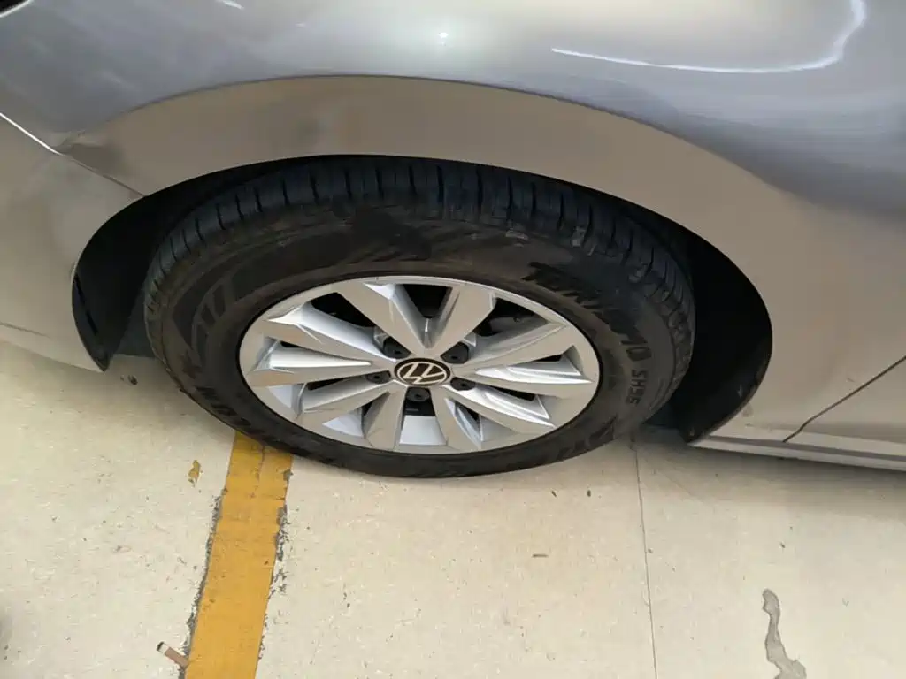 Volkswagen Bora — миниатюра 23