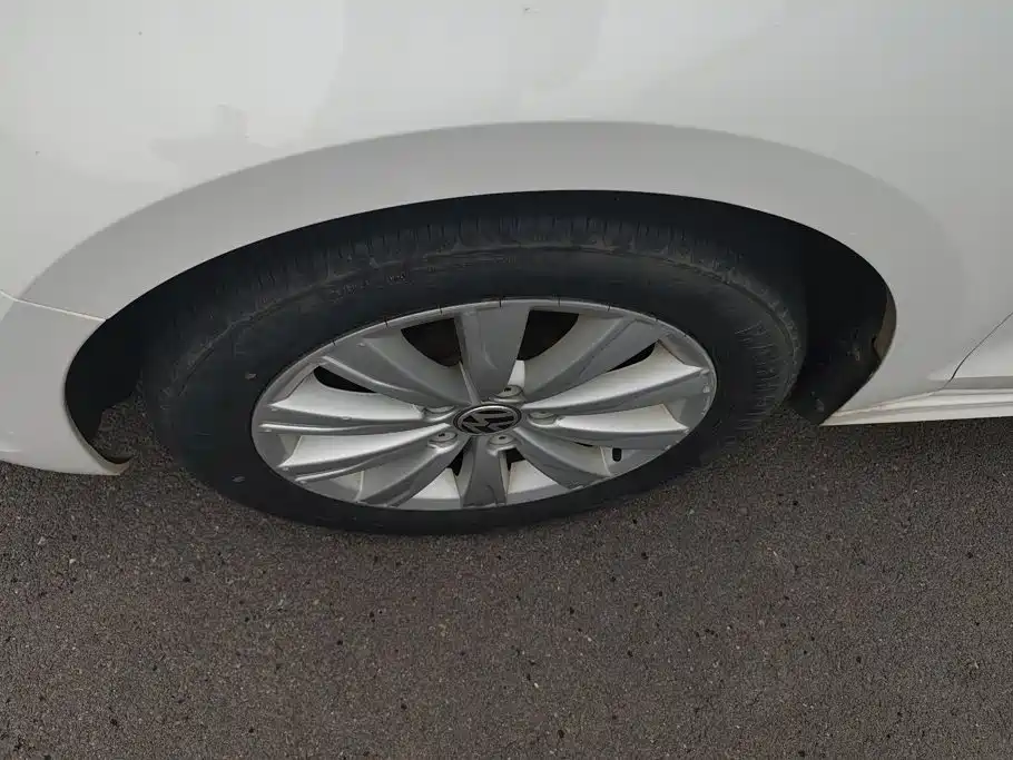 Volkswagen Sagitar — миниатюра 6