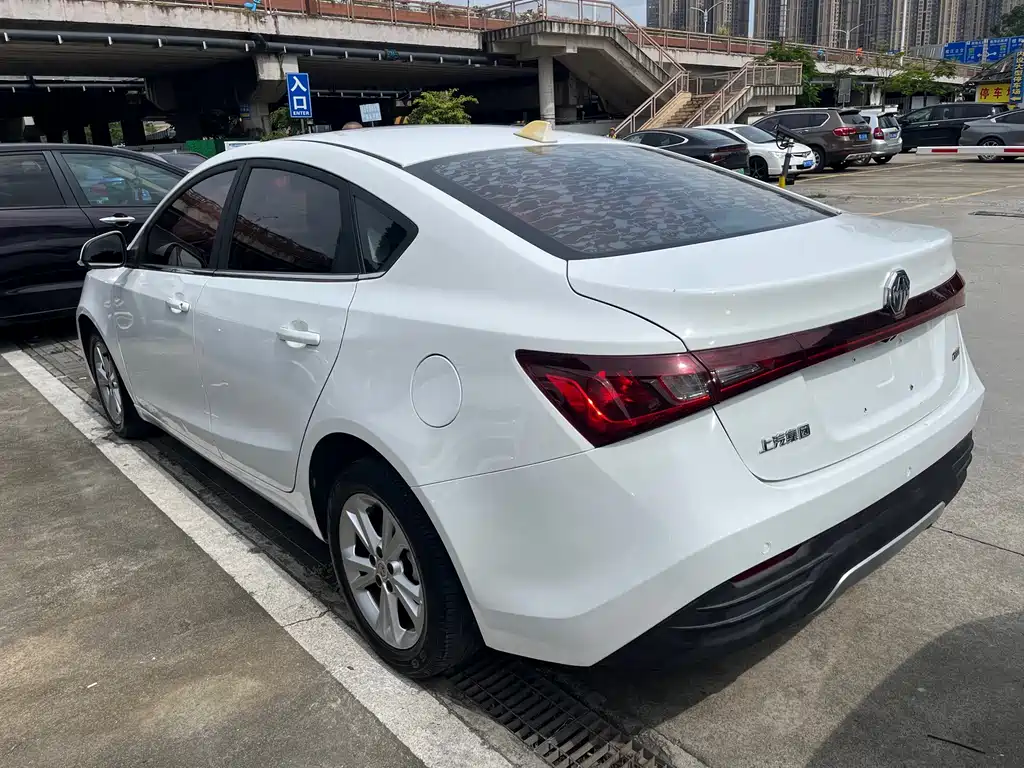 MG MG GT — миниатюра 6