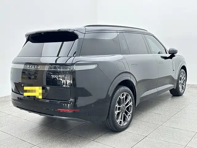 Lynk & Co 900 — миниатюра 6