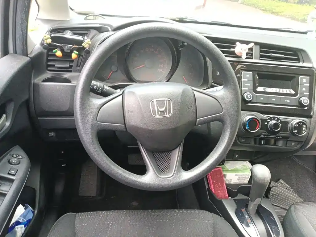 Honda Fit — миниатюра 11