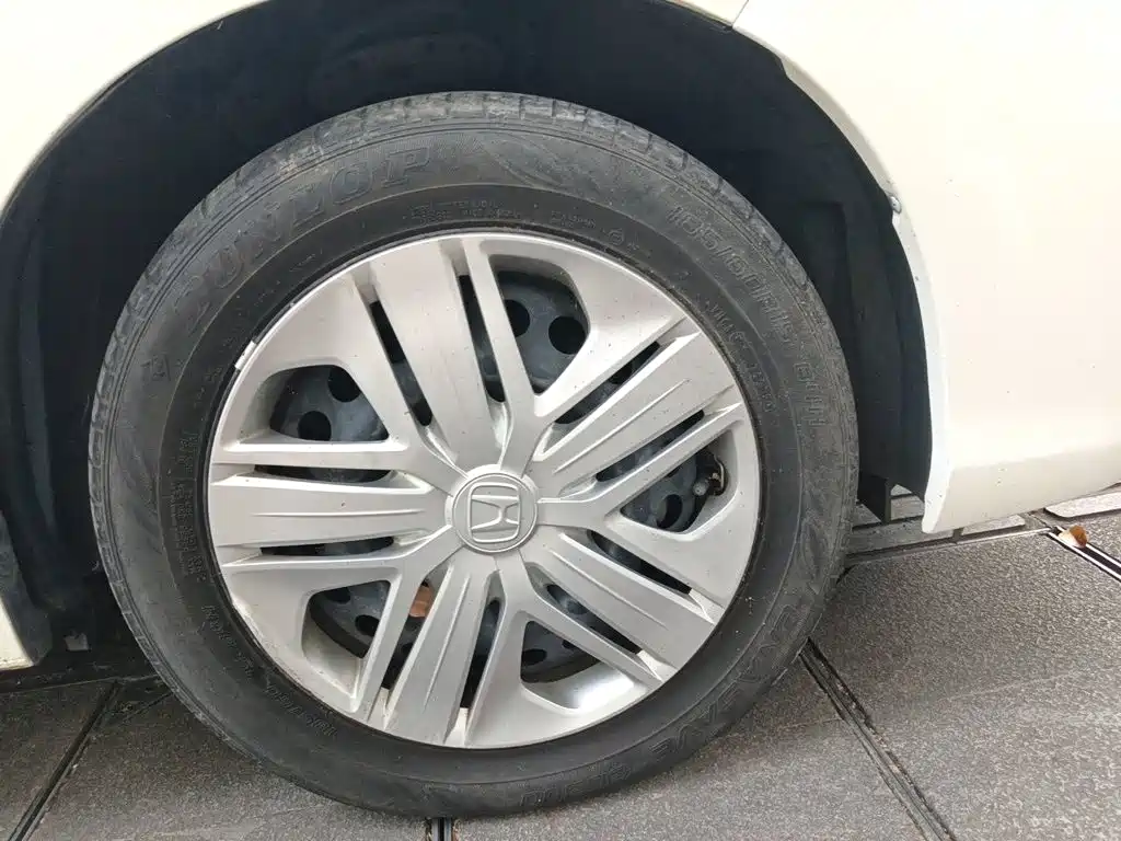 Honda Fit — миниатюра 8
