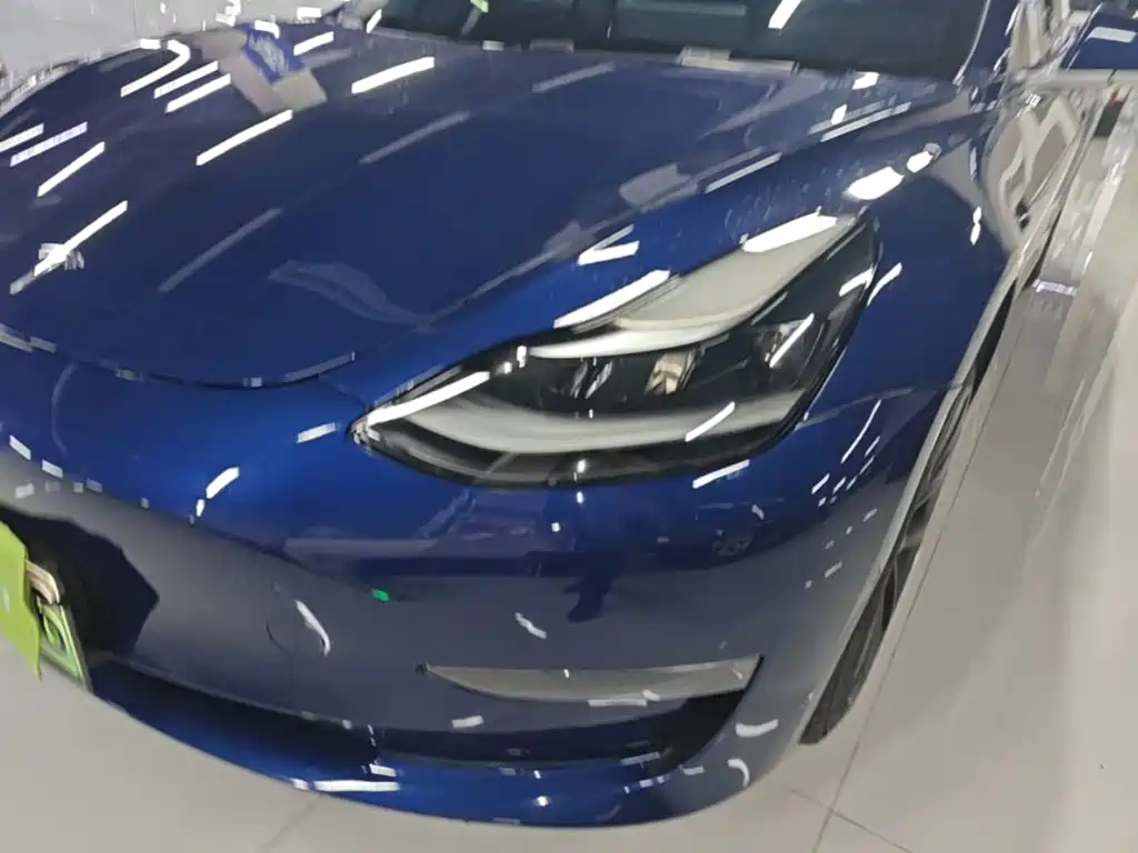 Tesla Model 3 — миниатюра 24
