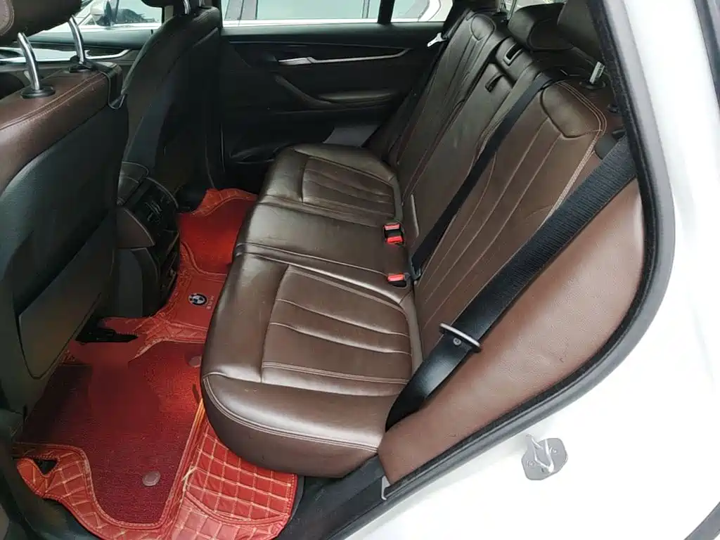 BMW X5 (Import) — миниатюра 17