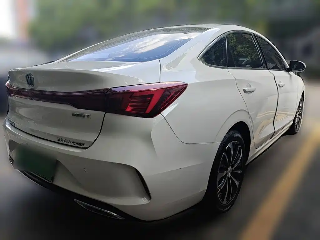 Changan Eado — миниатюра 6
