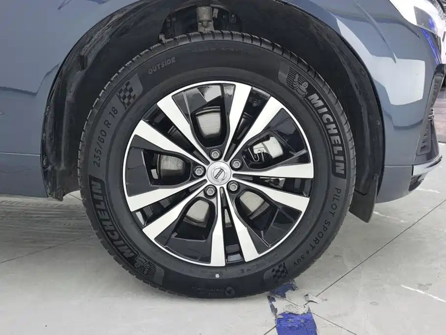 Volvo XC60 — миниатюра 6