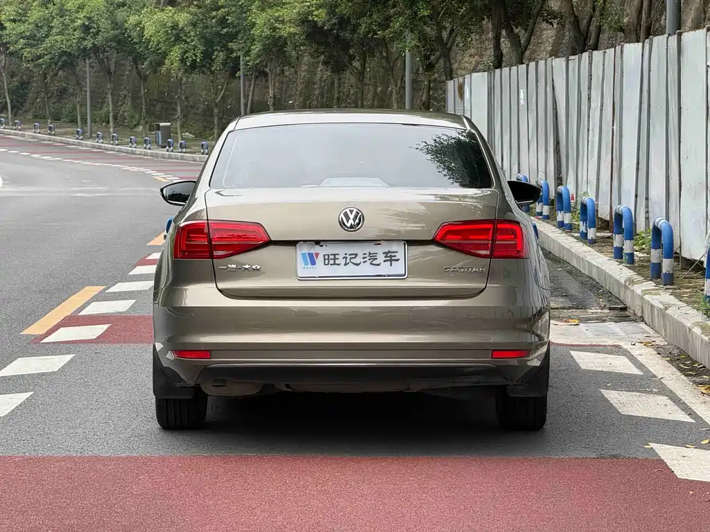 Volkswagen Sagitar — миниатюра 9