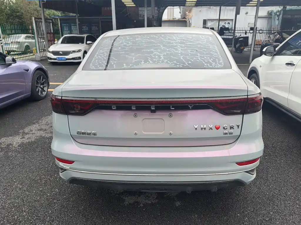 Geely Emgrand — миниатюра 8
