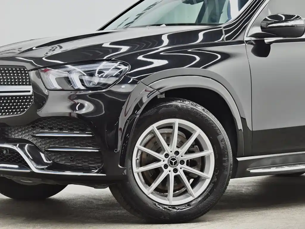 Mercedes-Benz GLE (Import) — миниатюра 24