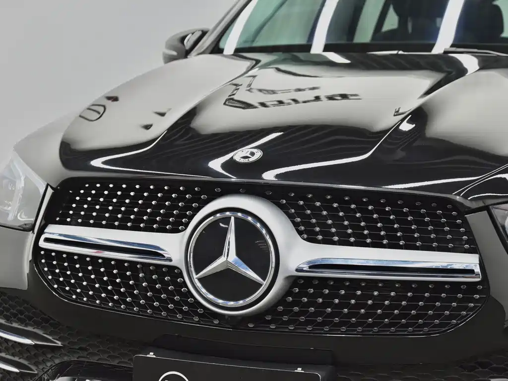 Mercedes-Benz GLE (Import) — миниатюра 27
