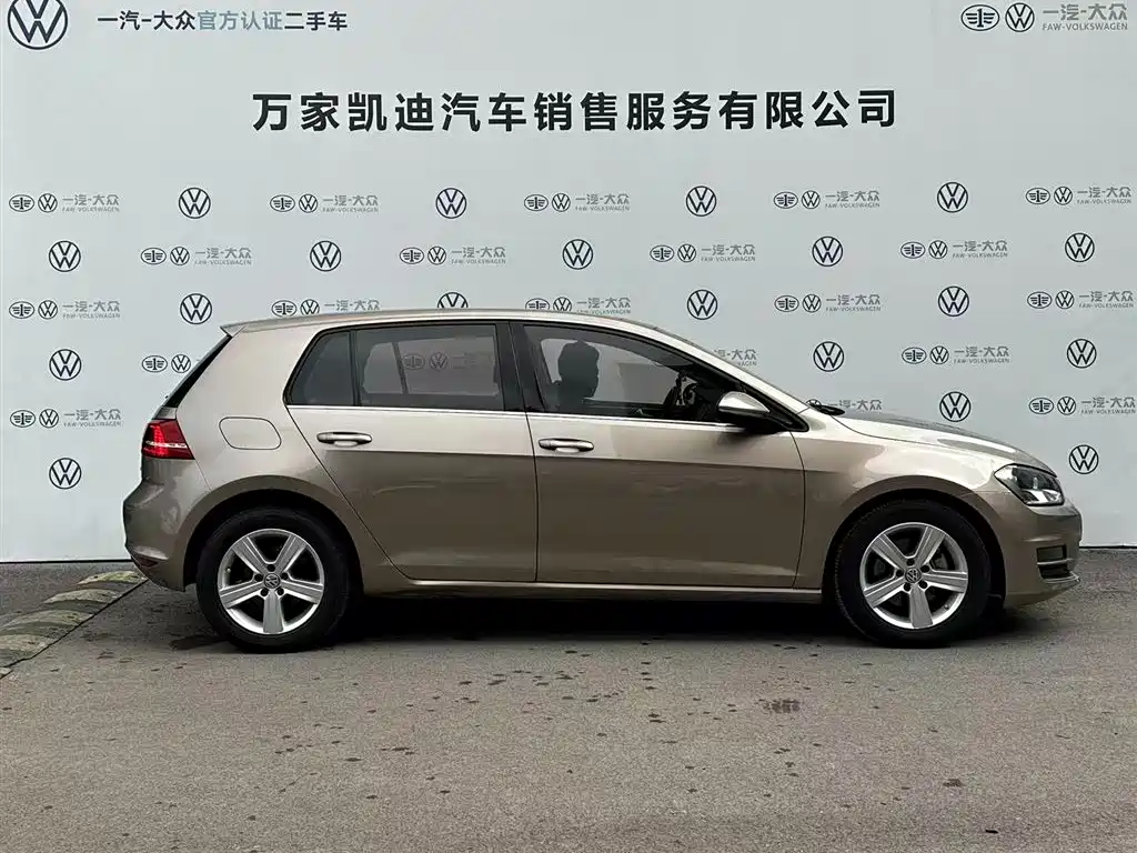 Volkswagen Golf 2017 230TSI AT Comfort